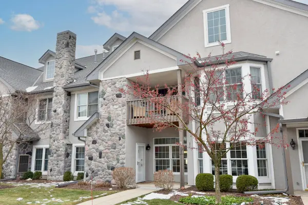 N30W23021 Pineview Cir Unit 3, Pewaukee, WI 53072