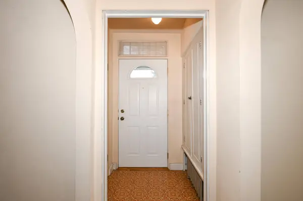 703 N West Ave, Waukesha, WI 53186
