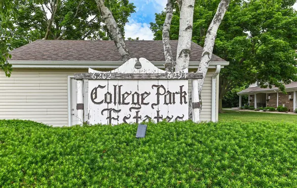 6216 W College Ave, Greendale, WI 53129