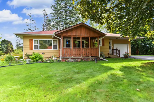 W188N9690 Orchard Dr, Germantown, WI 53022