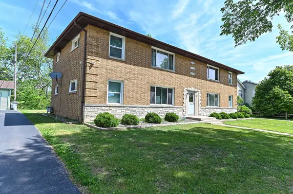 926 E Waterford Ave, Milwaukee, WI 53207