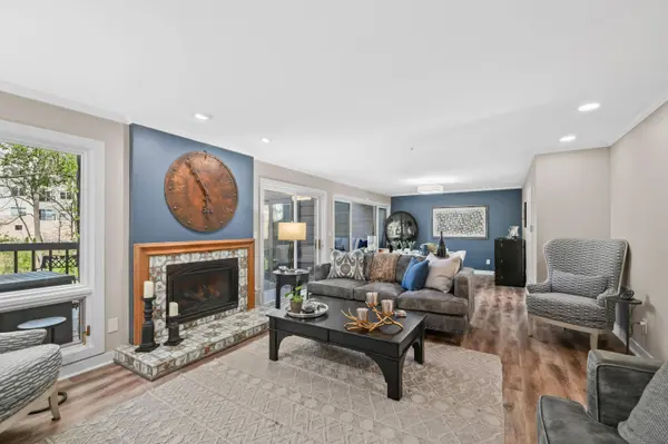 345 N Elm Grove B Rd, Brookfield, WI 53005