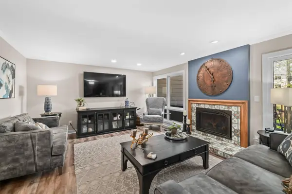 345 N Elm Grove B Rd, Brookfield, WI 53005