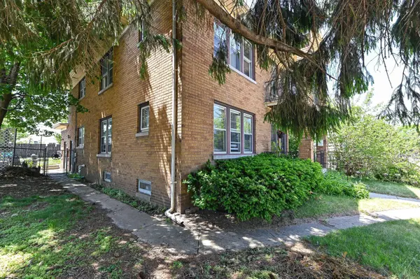 3340 10th Ave, Racine, WI 53402