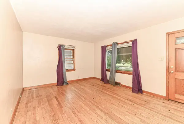 3136 N 77th St, Milwaukee, WI 53222