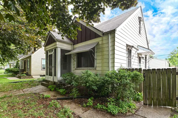 3136 N 77th St, Milwaukee, WI 53222