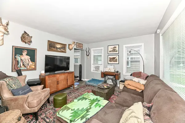 418 S 66th 420 St, Milwaukee, WI 53214