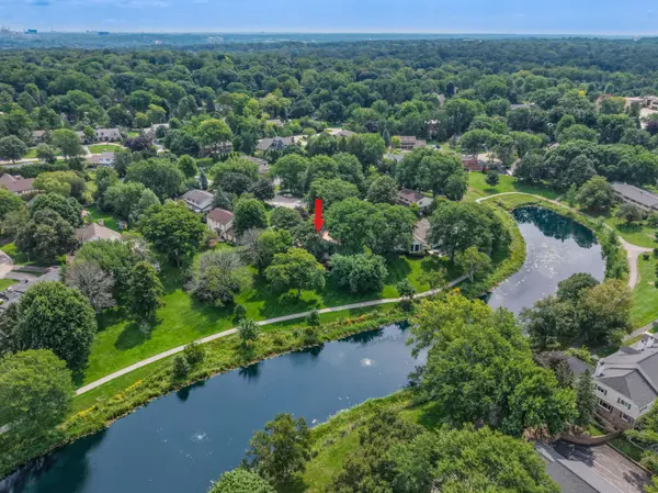 15270 Red Fox Ln, Elm Grove, WI 53122