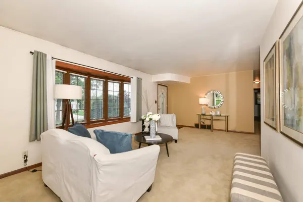 W192N5046 One Mile Rd, Menomonee Falls, WI 53051