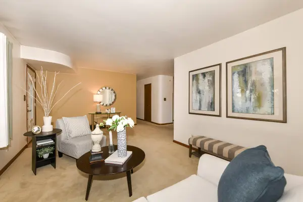 W192N5046 One Mile Rd, Menomonee Falls, WI 53051