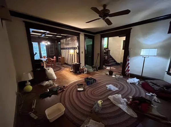 3911 W Roberts St, Milwaukee, WI 53208