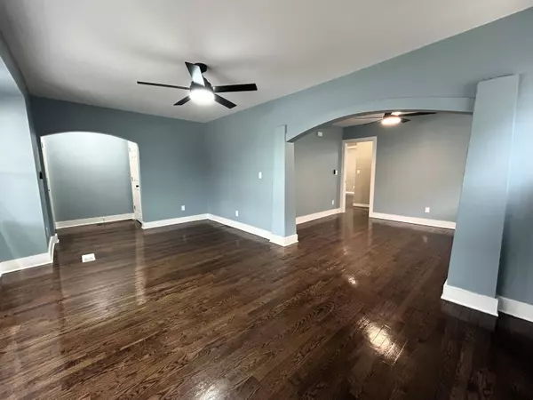 4462 N 27th St, Milwaukee, WI 53209