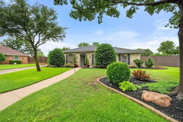 240 Highland Knoll, Highland Village, TX 75077