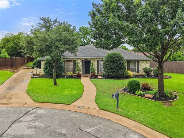 240 Highland Knoll, Highland Village, TX 75077