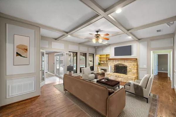 240 Highland Knoll, Highland Village, TX 75077