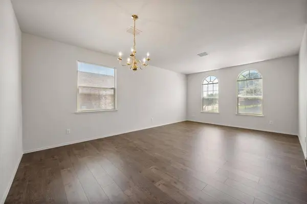 505 Boronia Road, Arlington, TX 76002