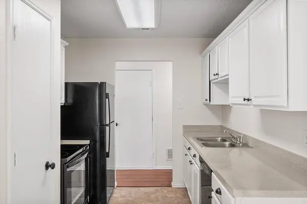 1124 Margie Street, Burleson, TX 76028