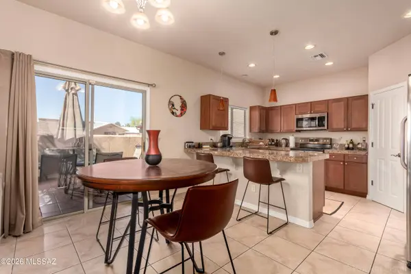 1045 E Irwin PL, Tucson, AZ 85719