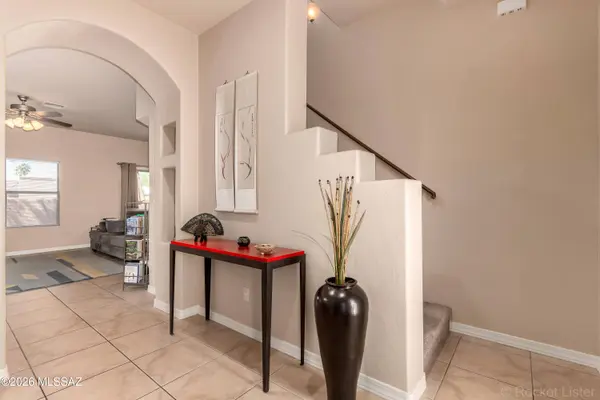 1045 E Irwin PL, Tucson, AZ 85719