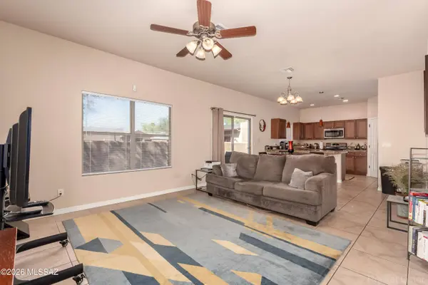 1045 E Irwin PL, Tucson, AZ 85719