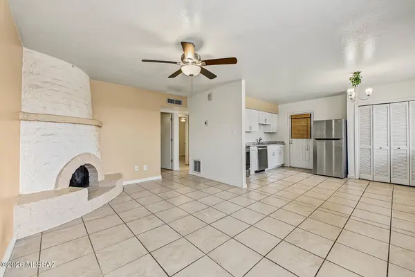 1873 W La Osa St, Tucson, AZ 85705