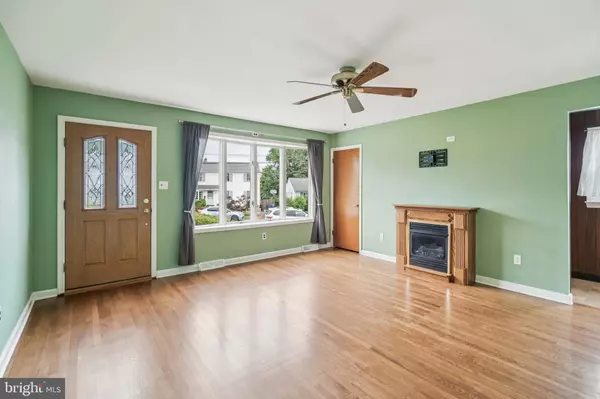 607 CONTINENTAL RD, Hatboro, PA 19040