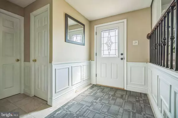 1559 DEER RUN RD, Warminster, PA 18974