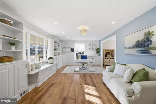 204 WOODLAND, Doylestown, PA 18901