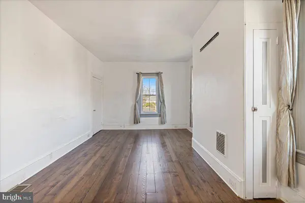46 N MAIN ST, Chalfont, PA 18914
