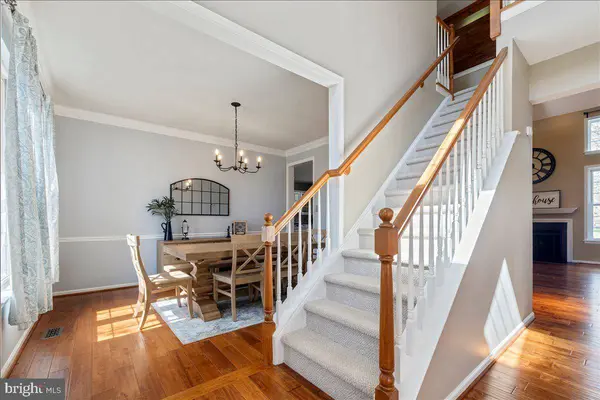 5401 WINDTREE DR, Doylestown, PA 18902