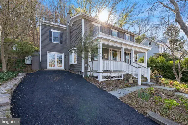 3673 RIVER RD, Lumberville, PA 18933