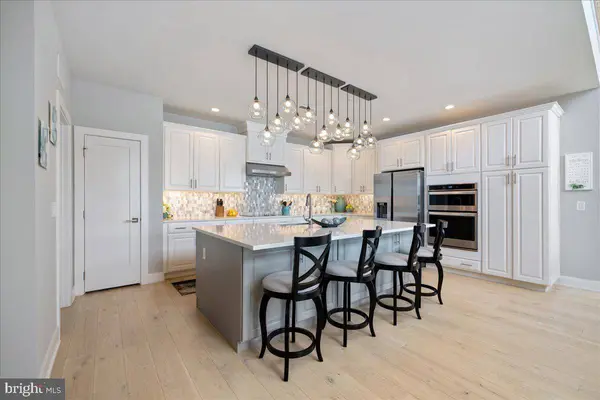4858 W BLOSSOM DR, Doylestown, PA 18902
