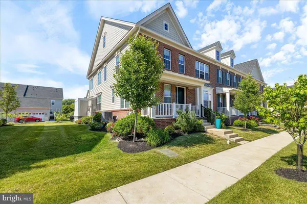 4858 W BLOSSOM DR, Doylestown, PA 18902