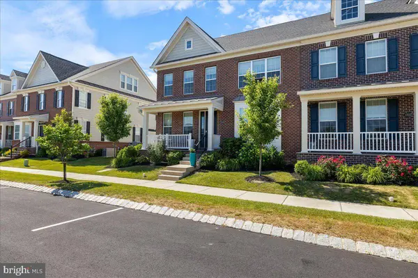 4858 W BLOSSOM DR, Doylestown, PA 18902
