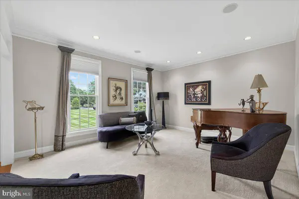 104 WHISPER WOOD CT, Newtown, PA 18940