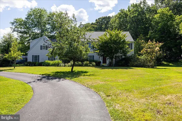 2850 W FOX CHASE CIR, Doylestown, PA 18902