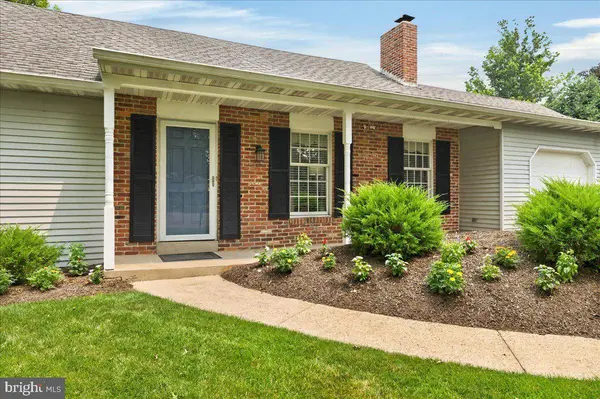 2125 BERRY DR, Hatfield, PA 19440
