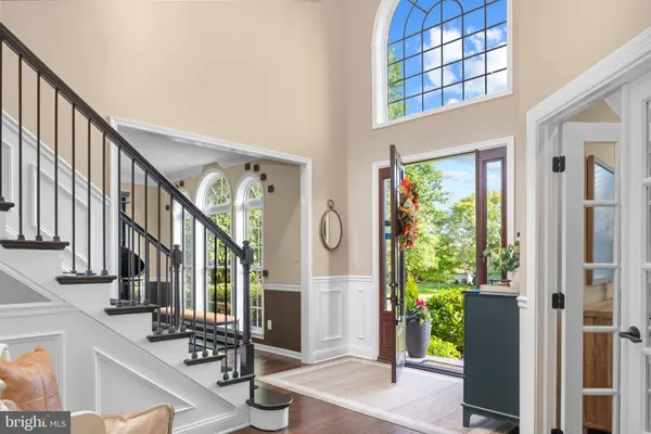 2 BURKE CIR, Doylestown, PA 18901