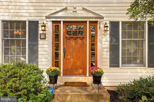 22 STEEPLECHASE DR, Doylestown, PA 18901