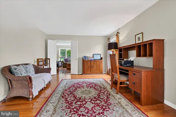 22 STEEPLECHASE DR, Doylestown, PA 18901