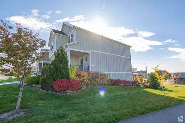 1002 E BIGELOW AVE, Layton, UT 84040