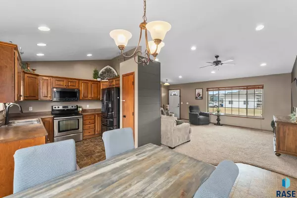 2316 S Katie Ave, Sioux Falls, SD 57106