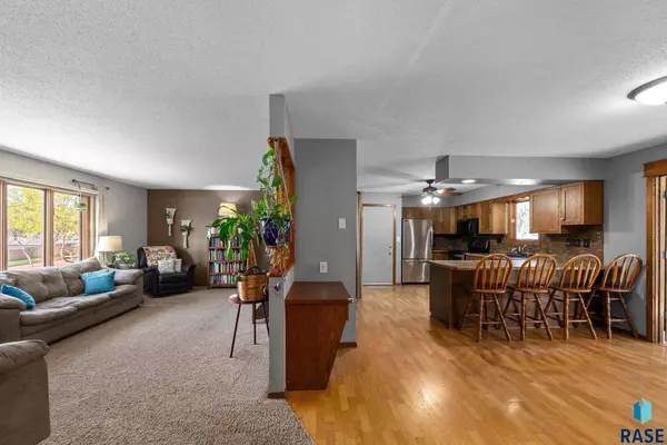 4108 E 23rd St, Sioux Falls, SD 57103