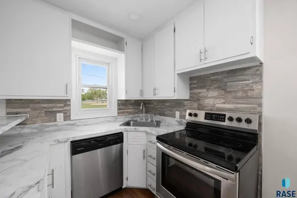 2713 W Bailey St, Sioux Falls, SD 57104