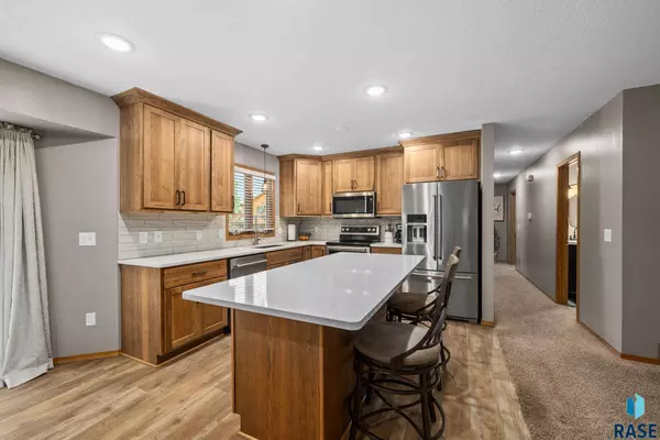 2316 S Roosevelt Ave, Sioux Falls, SD 57106