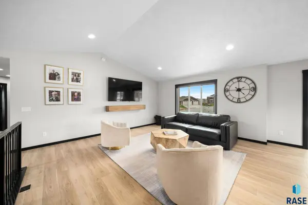 4013 S Faith Ave, Sioux Falls, SD 57110