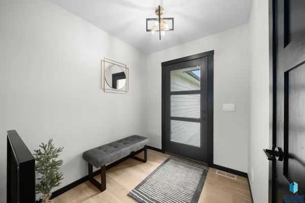 4013 S Faith Ave, Sioux Falls, SD 57110