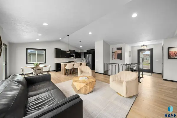 4013 S Faith Ave, Sioux Falls, SD 57110