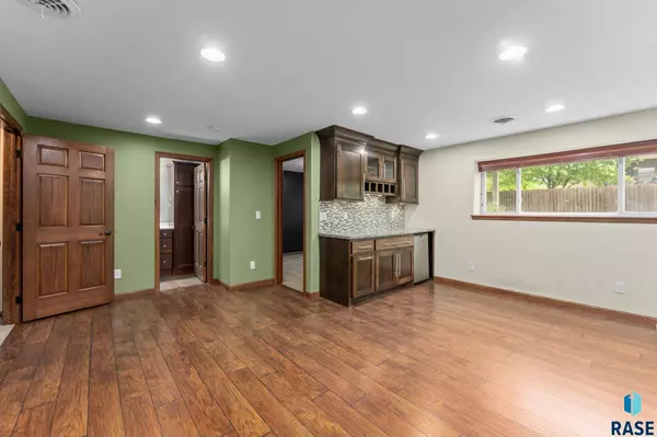 4020 W 91st St, Sioux Falls, SD 57108