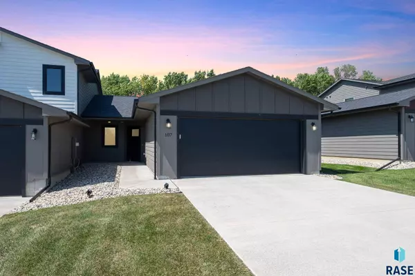 107 N Summit Ave, Tea, SD 57064